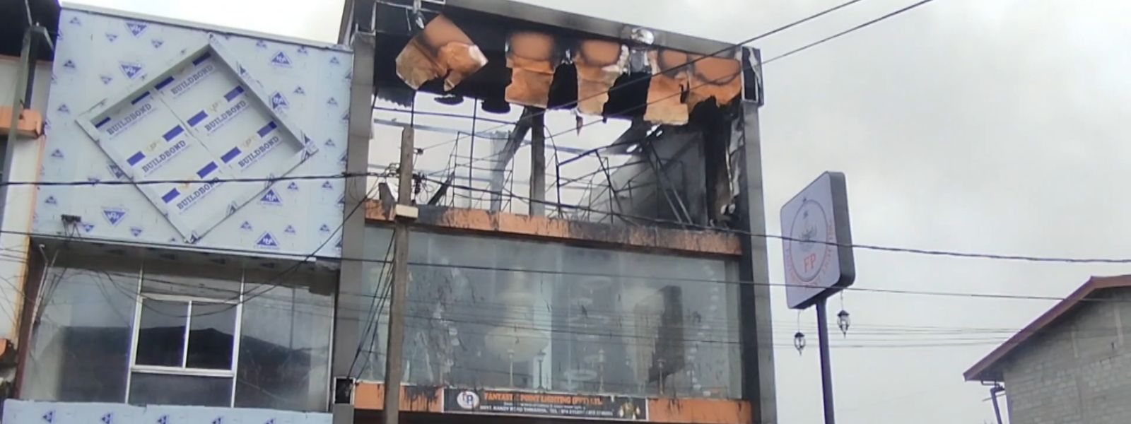 Thihariya Shop Fire Disrupts Traffic